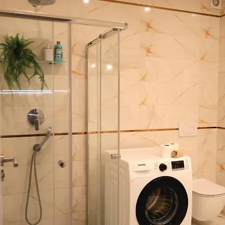 شقة Deluxe Astrova C براتسيلافا